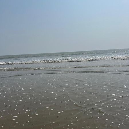 Prantik Hotel And Resorts Tajpur Esterno foto
