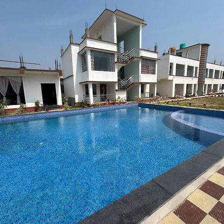 Prantik Hotel And Resorts Tajpur Esterno foto