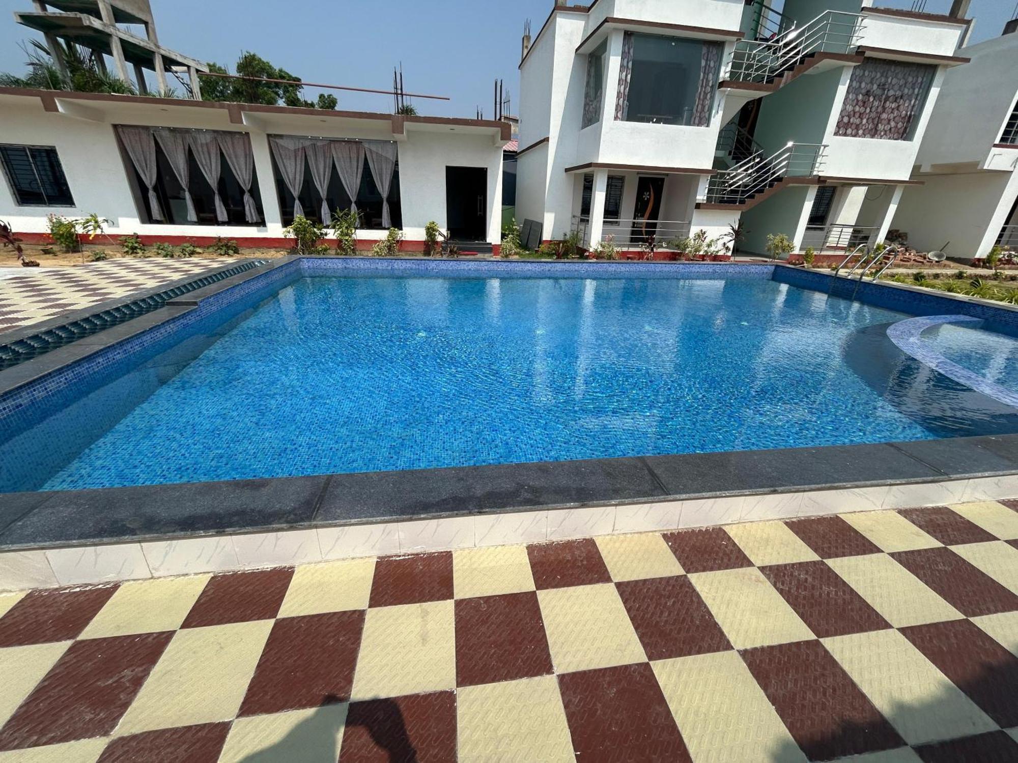 Prantik Hotel And Resorts Tajpur Esterno foto