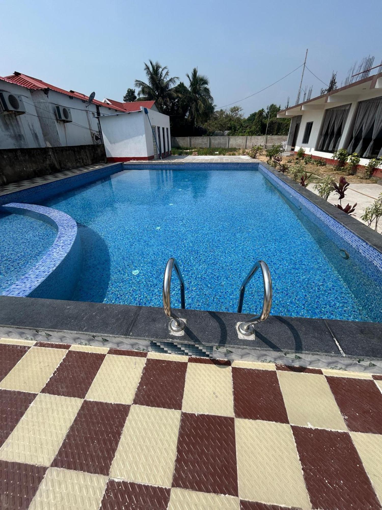 Prantik Hotel And Resorts Tajpur Esterno foto