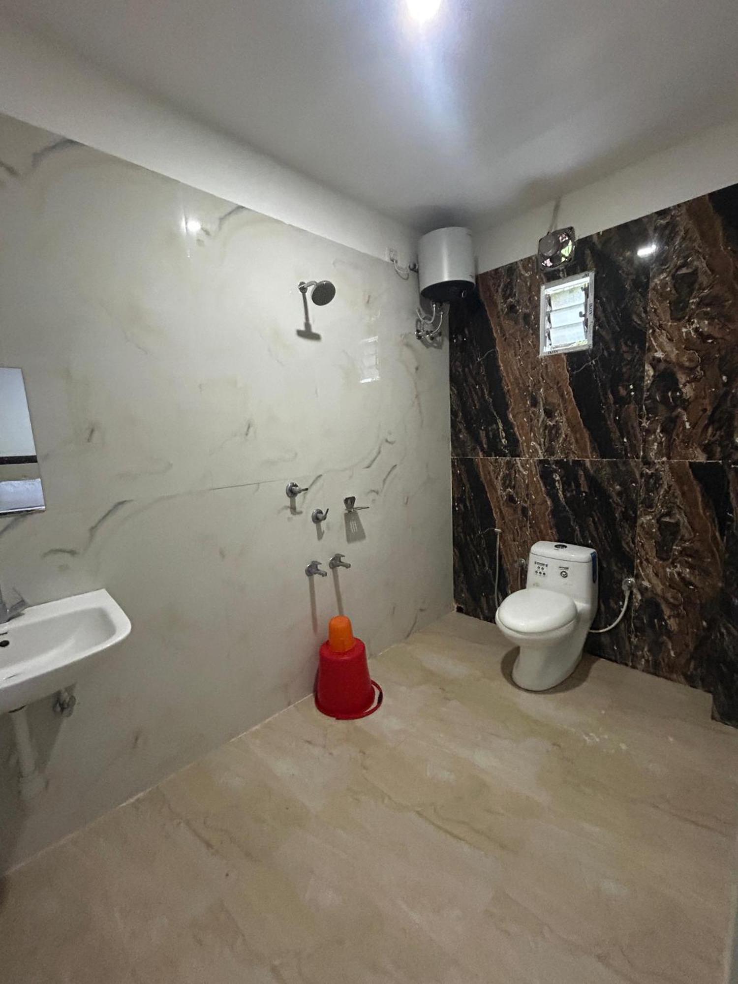 Prantik Hotel And Resorts Tajpur Esterno foto